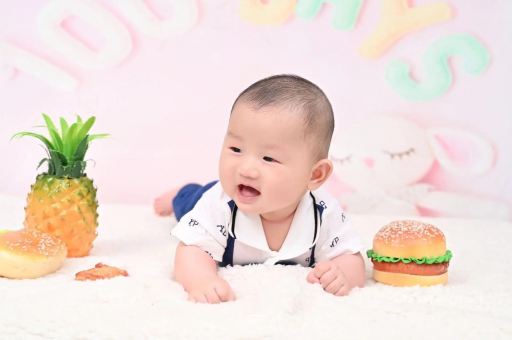 漯河宝宝在妈妈肚子里
